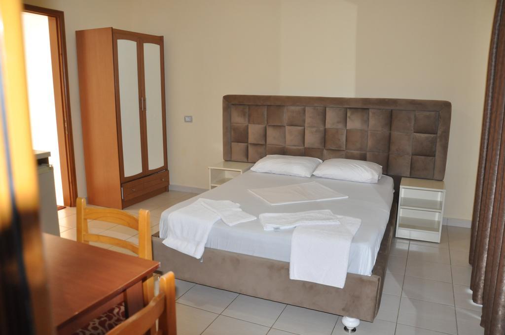 Hotel Ilio Εξαμίλιο Εξωτερικό φωτογραφία